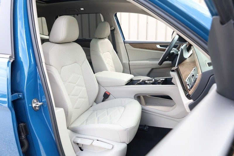 2026 Volkswagen Atlas 2.0T SE w/Technology 4MOTION