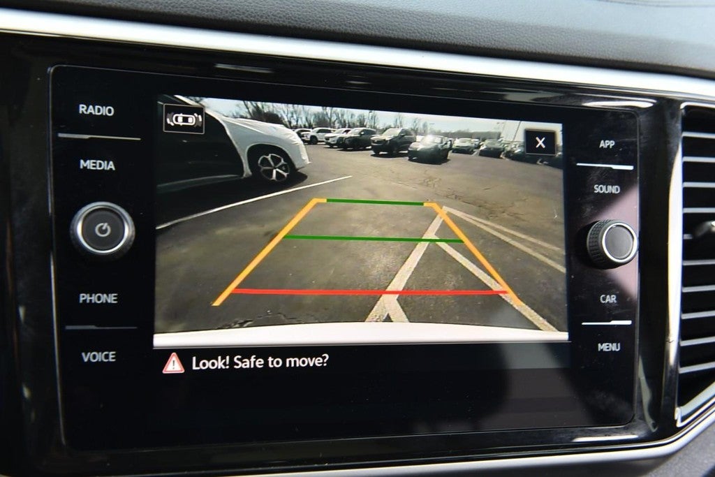 2023 Volkswagen Atlas 2.0T SE w/Technology 4MOTION