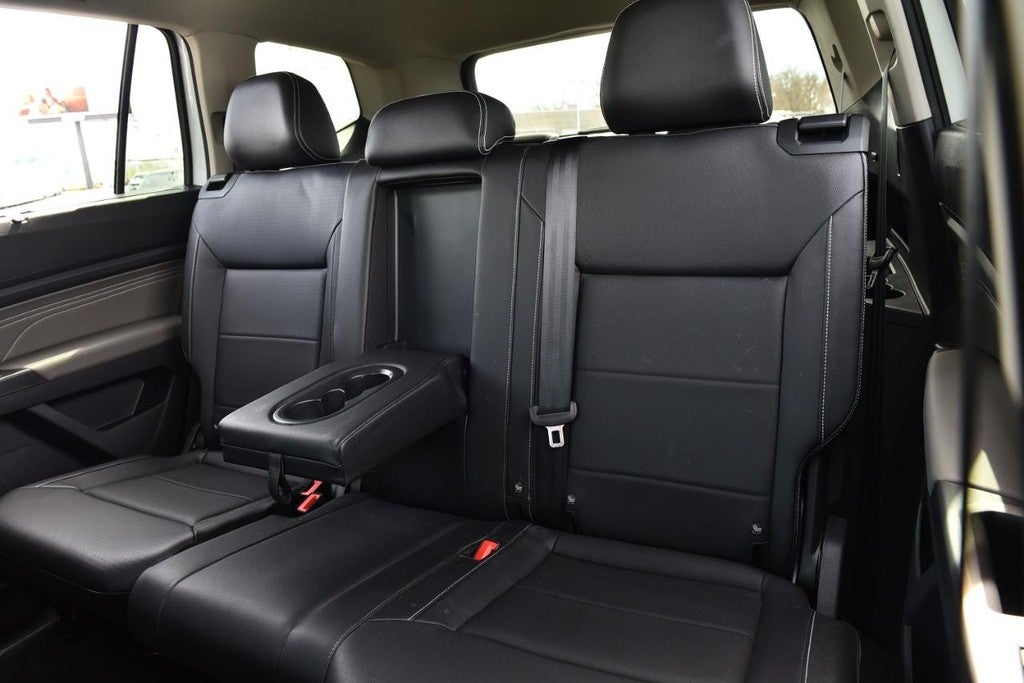 2023 Volkswagen Atlas 2.0T SE w/Technology 4MOTION