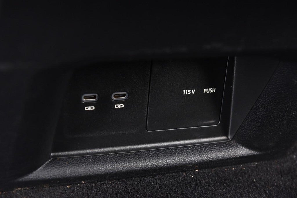 2023 Volkswagen Atlas 2.0T SE w/Technology 4MOTION