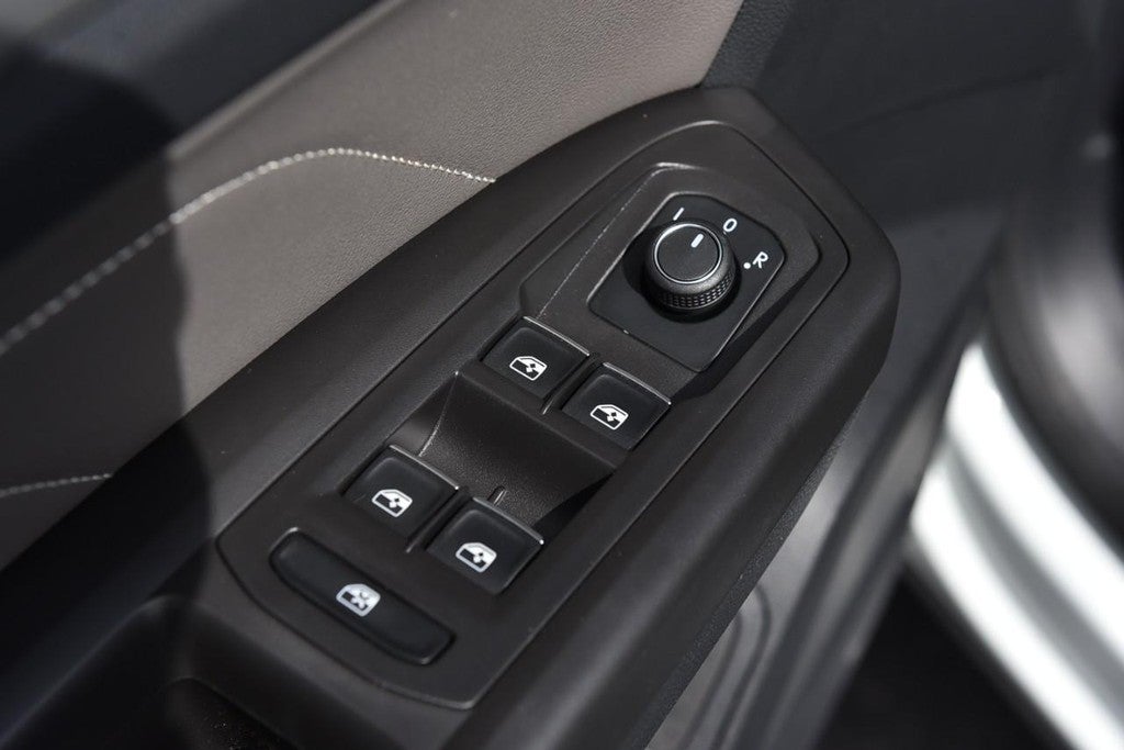 2023 Volkswagen Atlas 2.0T SE w/Technology 4MOTION