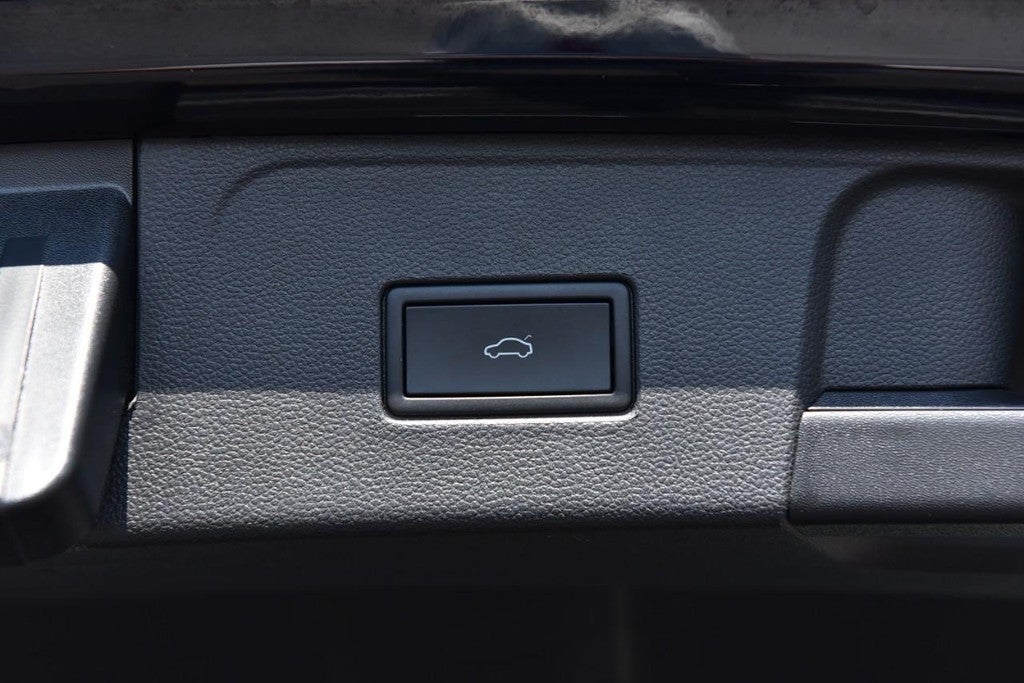 2022 Volkswagen Atlas 3.6L V6 SE w/Technology 4MOTION