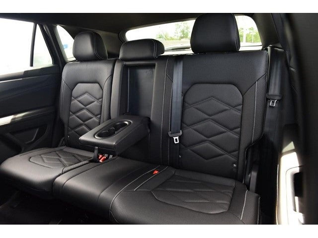 2026 Volkswagen Atlas Cross Sport 2.0T SE