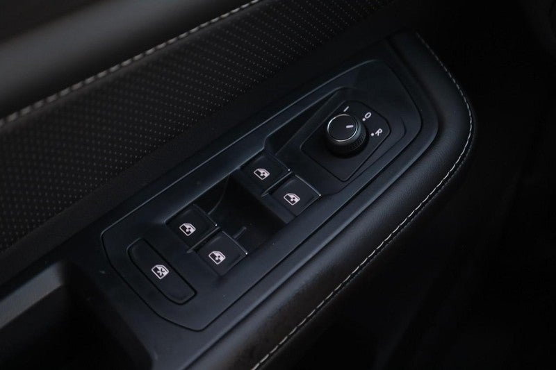 2026 Volkswagen Atlas Cross Sport 2.0T SE 4MOTION