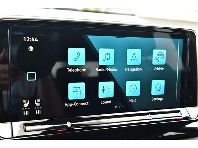2026 Volkswagen Atlas Cross Sport 2.0T SE