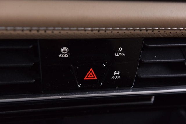 2024 Volkswagen Atlas Cross Sport 2.0T SE