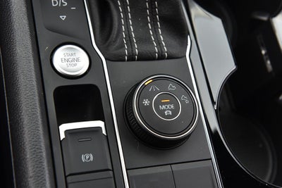 2023 Volkswagen Atlas Cross Sport 2.0T SEL R-Line Black 4MOTION