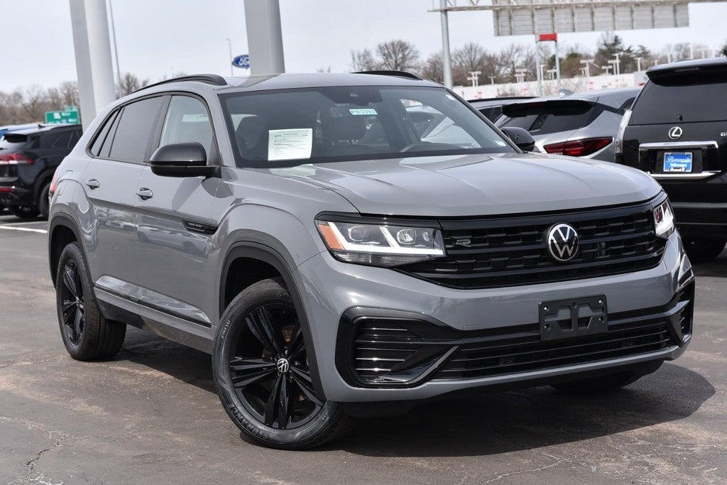 2023 Volkswagen Atlas Cross Sport 2.0T SEL R-Line Black 4MOTION