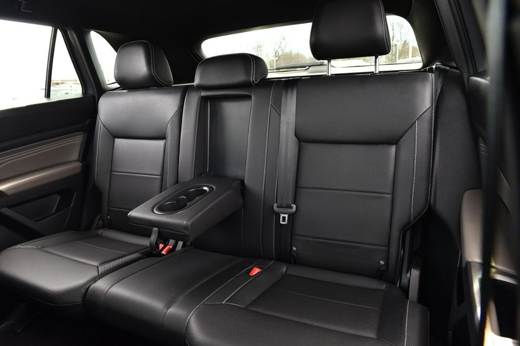 2023 Volkswagen Atlas Cross Sport 2.0T SEL R-Line Black 4MOTION