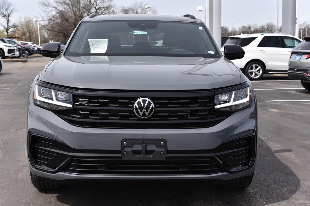 2023 Volkswagen Atlas Cross Sport 2.0T SEL R-Line Black 4MOTION