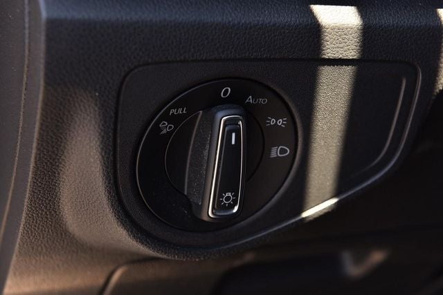 2023 Volkswagen Atlas Cross Sport 3.6L V6 SEL R-Line