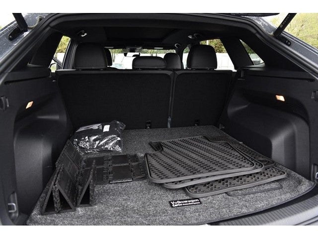 2023 Volkswagen Atlas Cross Sport 3.6L V6 SEL R-Line Black