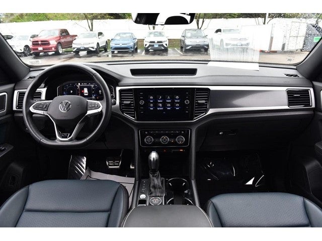 2023 Volkswagen Atlas Cross Sport 3.6L V6 SEL R-Line Black