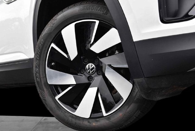 2026 Volkswagen Atlas Cross Sport SE w/Technology