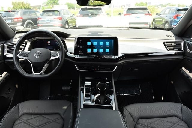 2025 Volkswagen Atlas Cross Sport 2.0T SE w/Technology