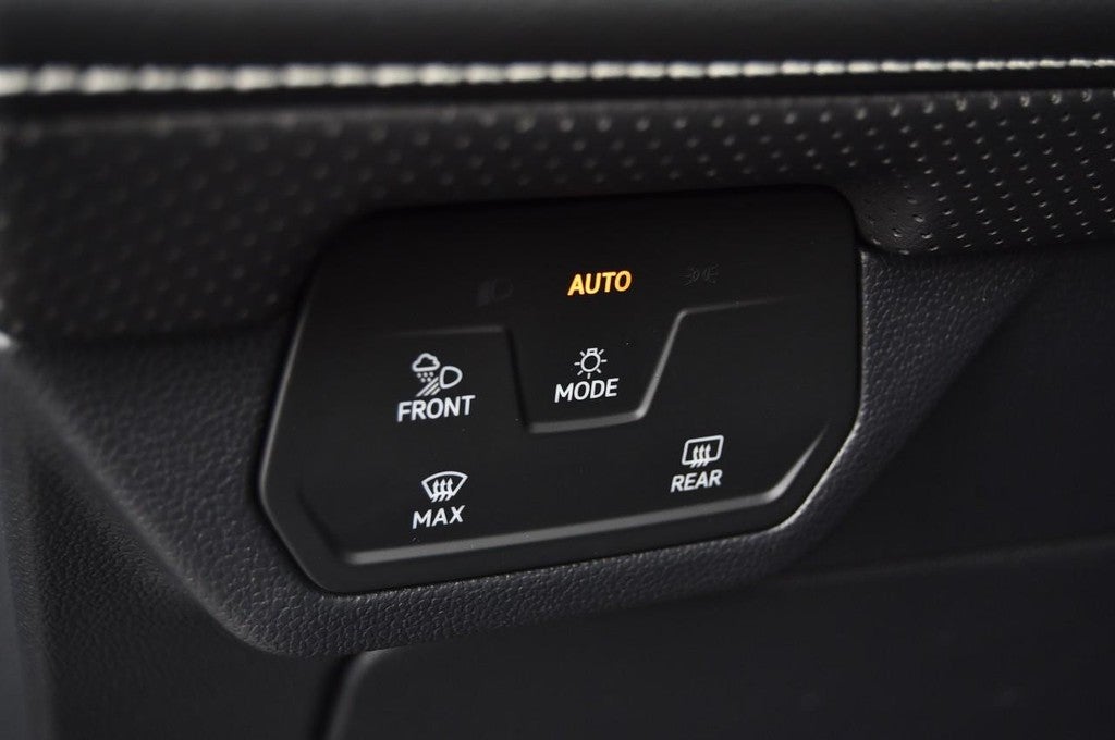 2026 Volkswagen Atlas 2.0T SE w/Technology FWD