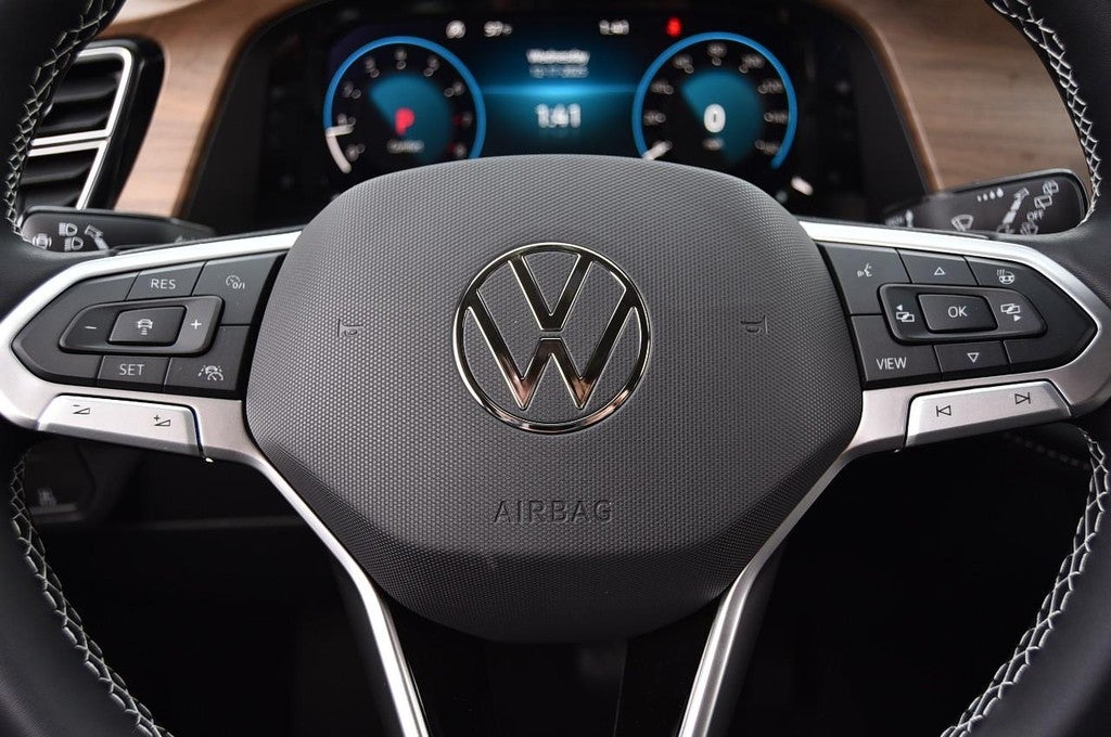 2026 Volkswagen Atlas 2.0T SE w/Technology FWD