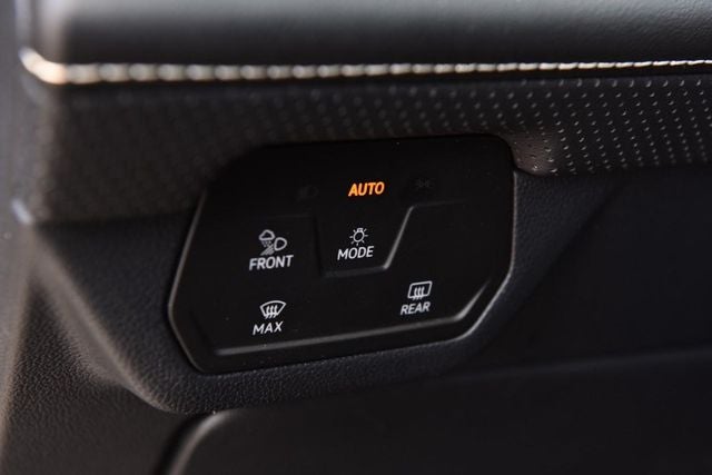 2025 Volkswagen Atlas 2.0T SE w/Technology FWD