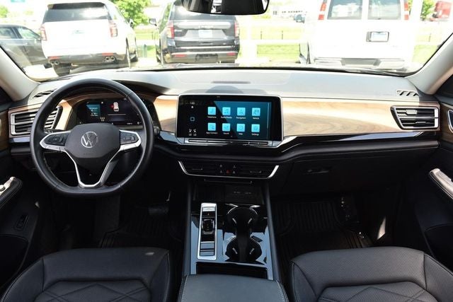 2025 Volkswagen Atlas 2.0T SE w/Technology FWD