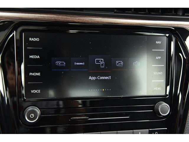 2022 Volkswagen Passat 2.0T Limited Edition