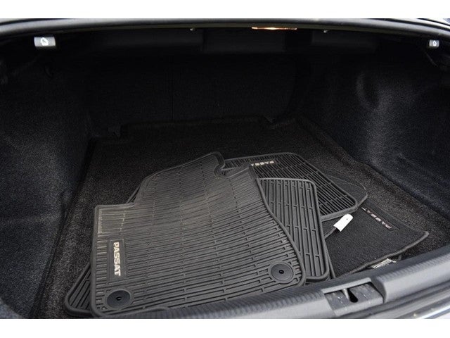 2022 Volkswagen Passat 2.0T Limited Edition