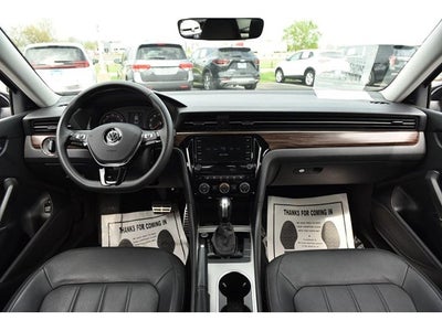 2022 Volkswagen Passat 2.0T Limited Edition