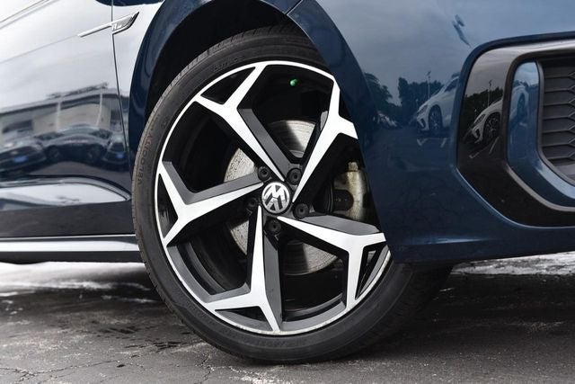 2020 Volkswagen Passat 2.0T R-Line