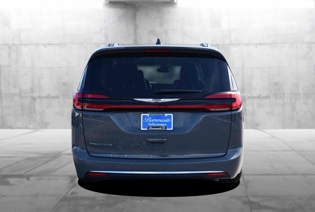 2022 Chrysler Pacifica Touring L FWD