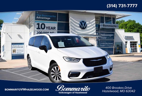 2024 Chrysler Pacifica Hybrid Select FWD