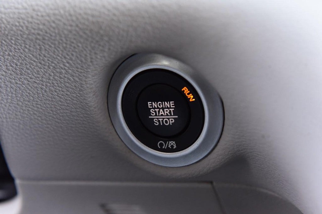 2024 Chrysler Pacifica Hybrid Select FWD