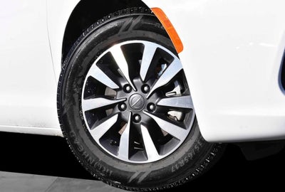 2024 Chrysler Pacifica Hybrid Select FWD