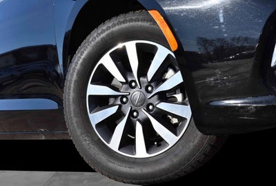 2024 Chrysler Pacifica Hybrid Select FWD