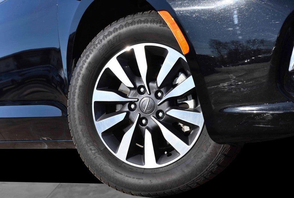 2024 Chrysler Pacifica Hybrid Select FWD