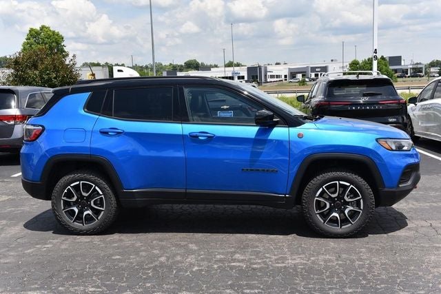 2025 Jeep Compass Trailhawk