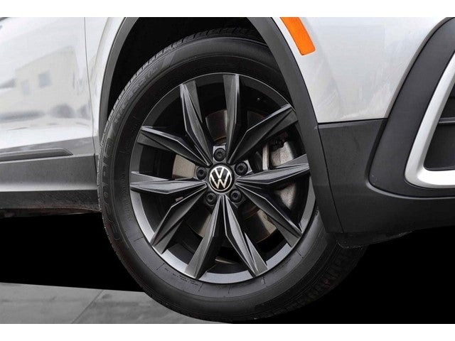 2024 Volkswagen Tiguan 2.0T SE 4MOTION
