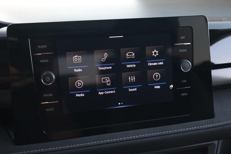 2025 Volkswagen Taos SE Black 4MOTION