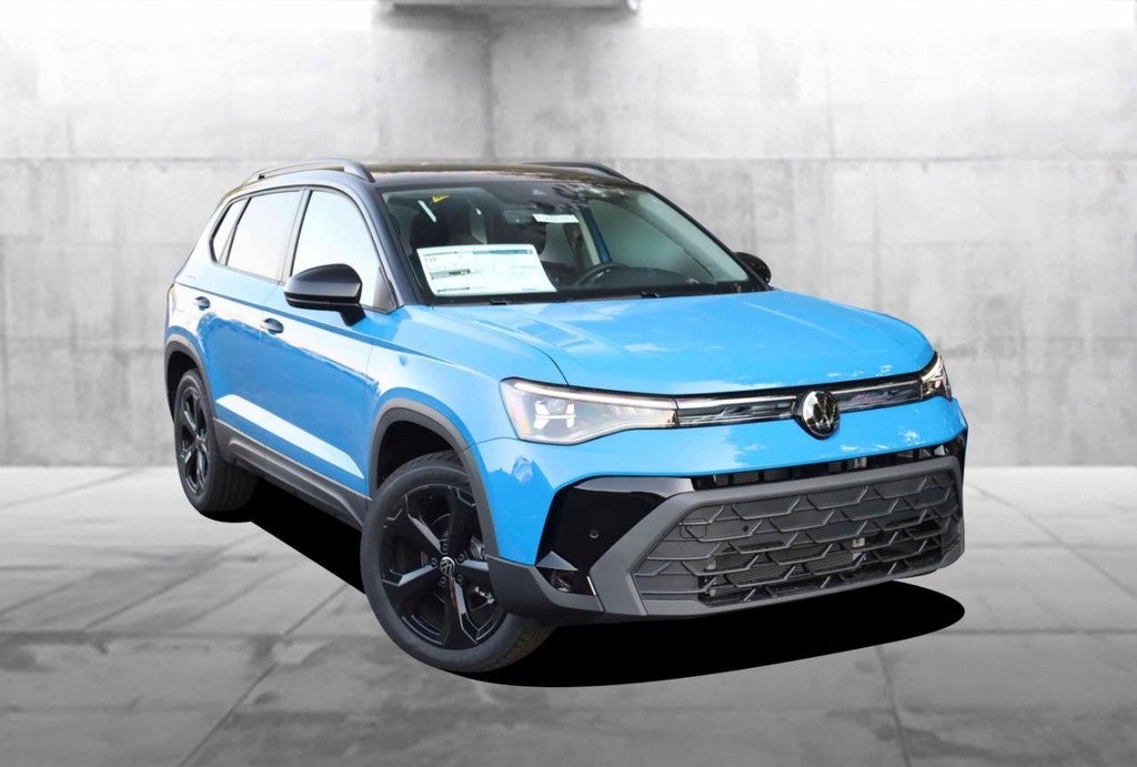 2025 Volkswagen Taos SE Black 4MOTION
