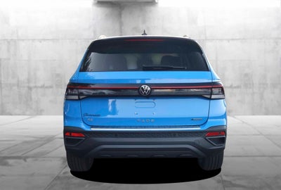 2025 Volkswagen Taos SE Black 4MOTION