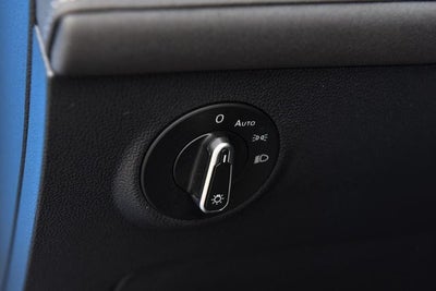 2025 Volkswagen Taos 1.5T SE Black