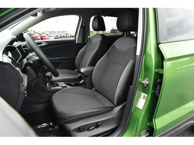 2026 Volkswagen Taos 1.5T SE Black