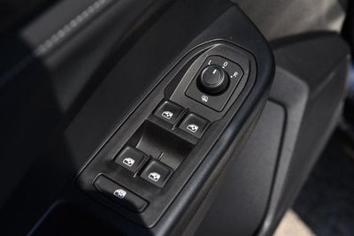 2026 Volkswagen Taos 1.5T SE Black