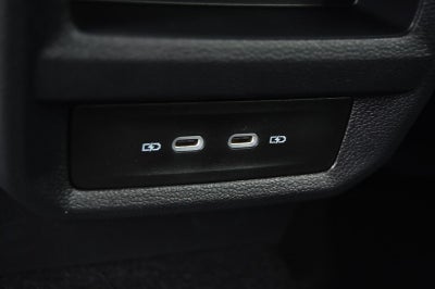 2026 Volkswagen Taos SE Black 4MOTION