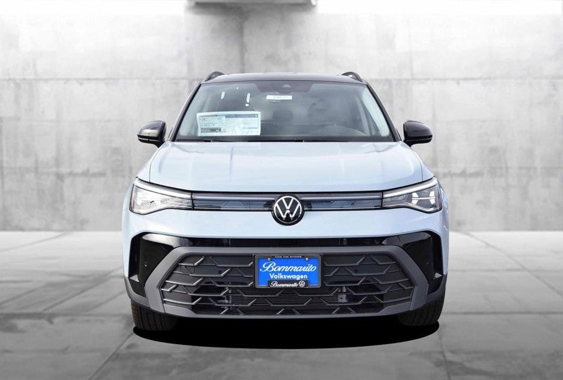 2026 Volkswagen Taos SE Black 4MOTION