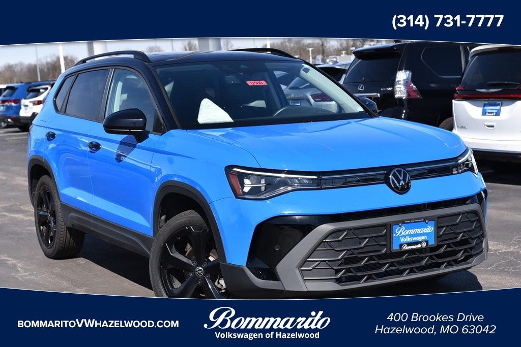 2025 Volkswagen Taos SE Black 4MOTION