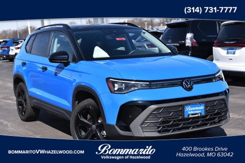 2025 Volkswagen Taos SE Black 4MOTION