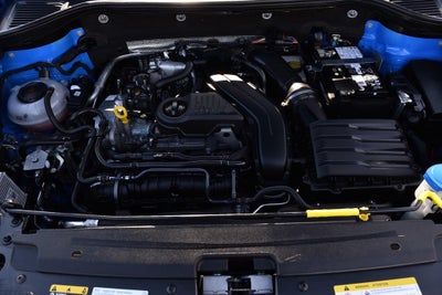 2025 Volkswagen Taos SE Black 4MOTION