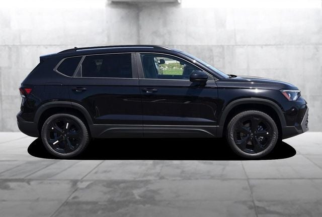 2026 Volkswagen Taos 1.5T SE Black