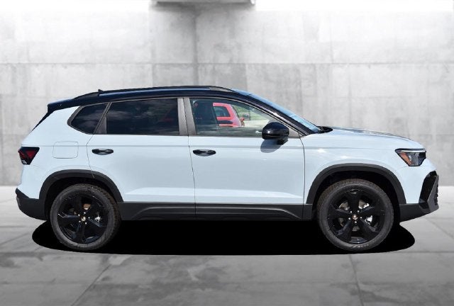 2027 Volkswagen Taos 1.5T SE
