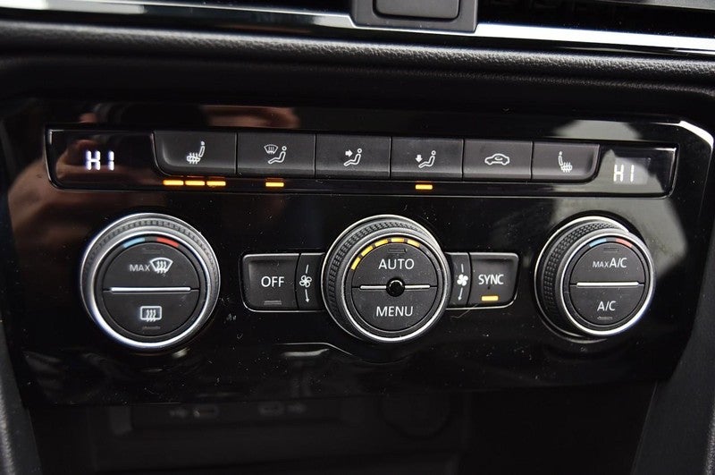 2022 Volkswagen Taos SEL 4MOTION