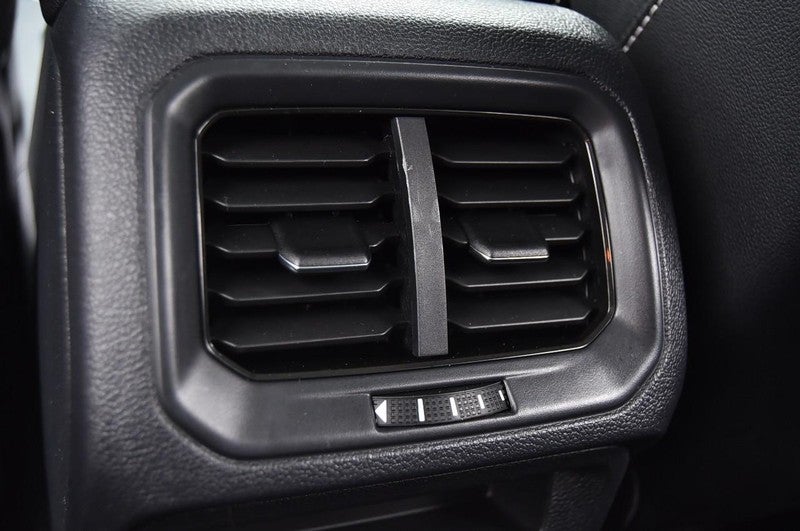 2022 Volkswagen Taos SEL 4MOTION